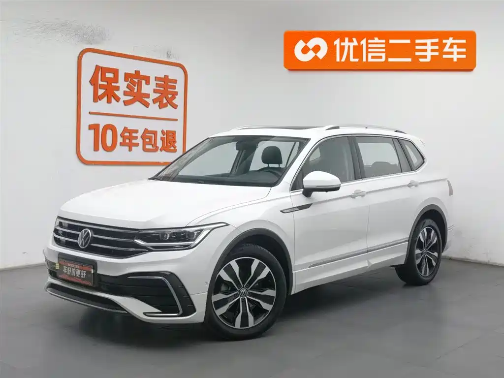 Volkswagen Tiguan L 2022 — фото 1