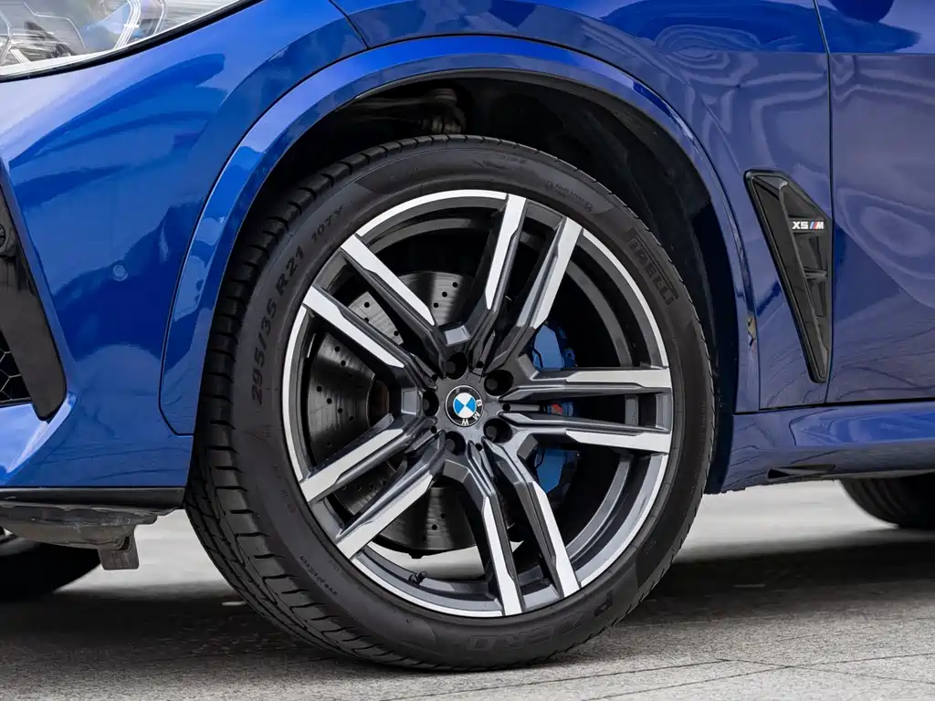BMW X5 M 2020 — фото 7