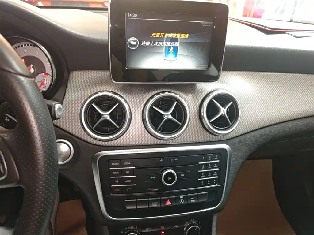 Mercedes-Benz GLA 2017 — фото 13