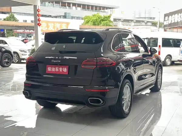 Porsche Cayenne 2015