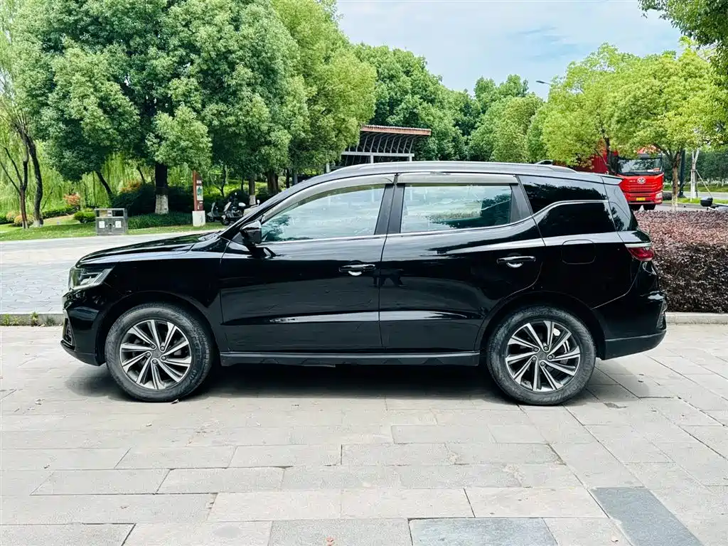 Geely Vision X6 2020 — фото 20