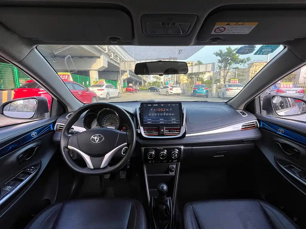 Toyota Yaris L 2017