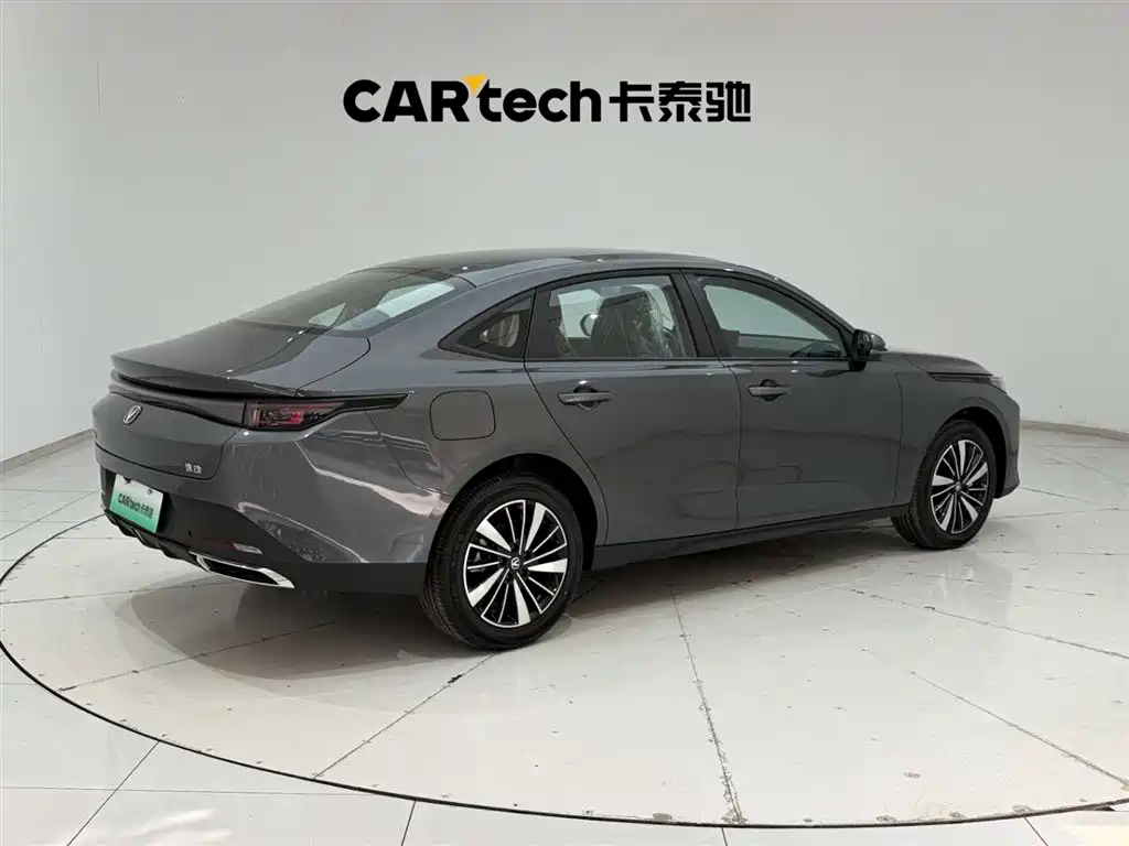 Changan Eado PHEV 2026 — фото 11