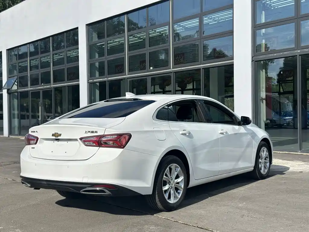 Chevrolet Malibu XL 2022 — фото 13