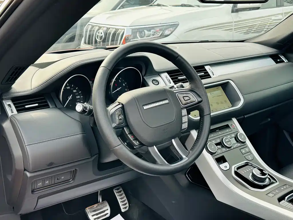 Land Rover Evoque 2019 — фото 10
