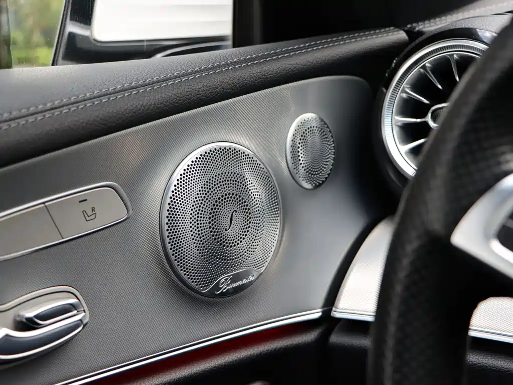 Mercedes-Benz E-Class 2017 — фото 17