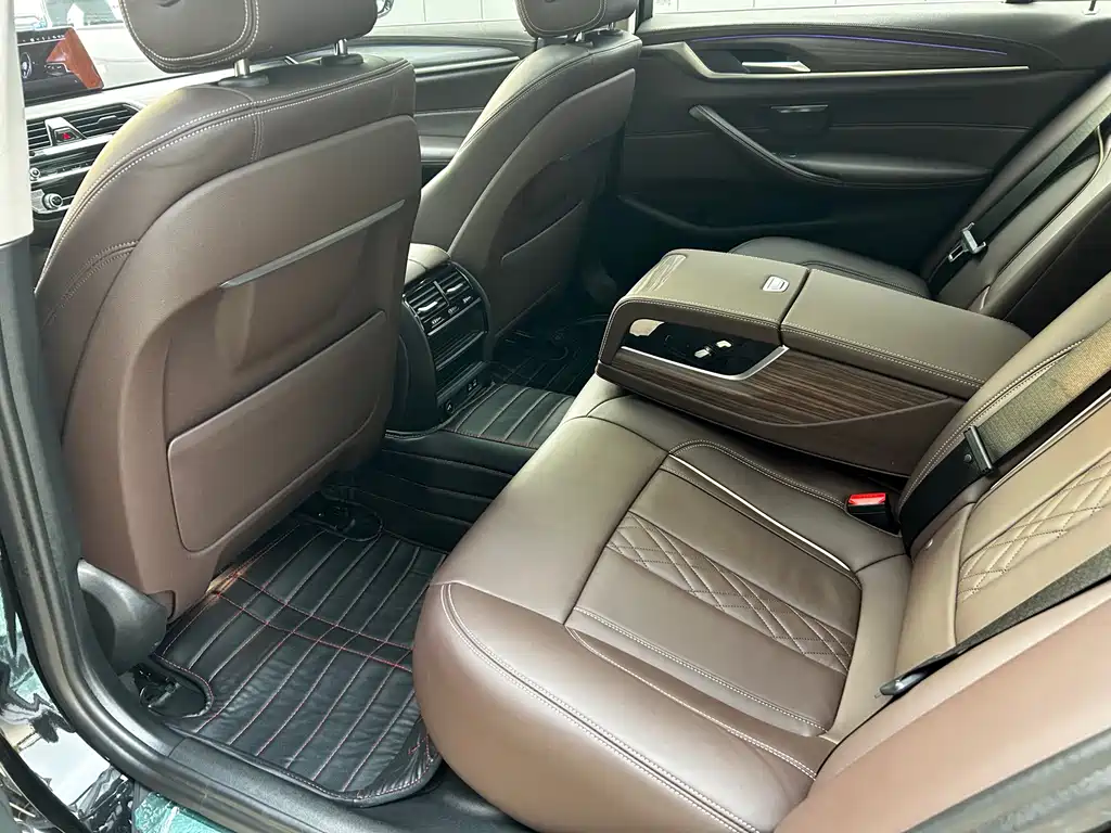 BMW 5 Series 2020