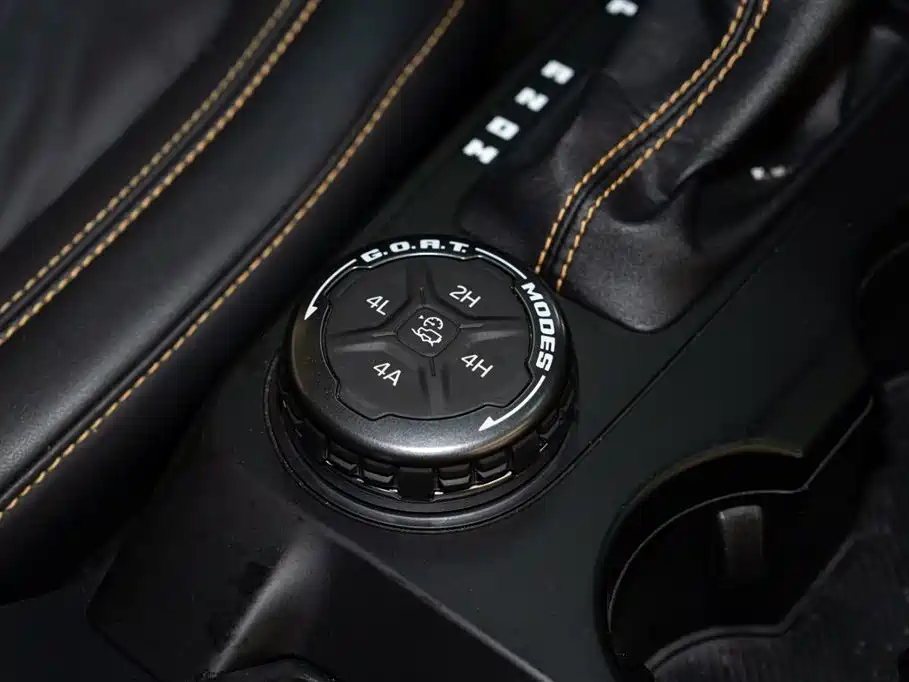 Ford Bronco 2024 — фото 15
