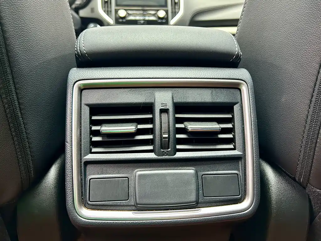 Subaru Forester 2023 — фото 24