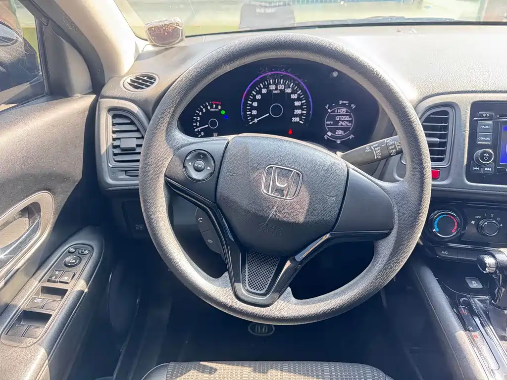 Honda Vezel 2015 — фото 9