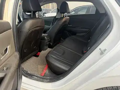 Hyundai Elantra 2022