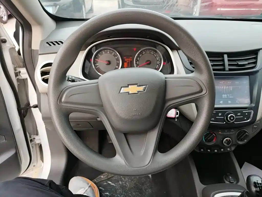 Chevrolet Sail 2015 — фото 11