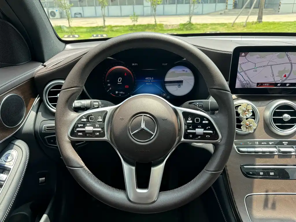 Mercedes-Benz GLC 2022 — фото 13