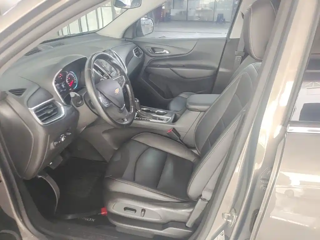 Chevrolet Equinox 2017 — фото 15