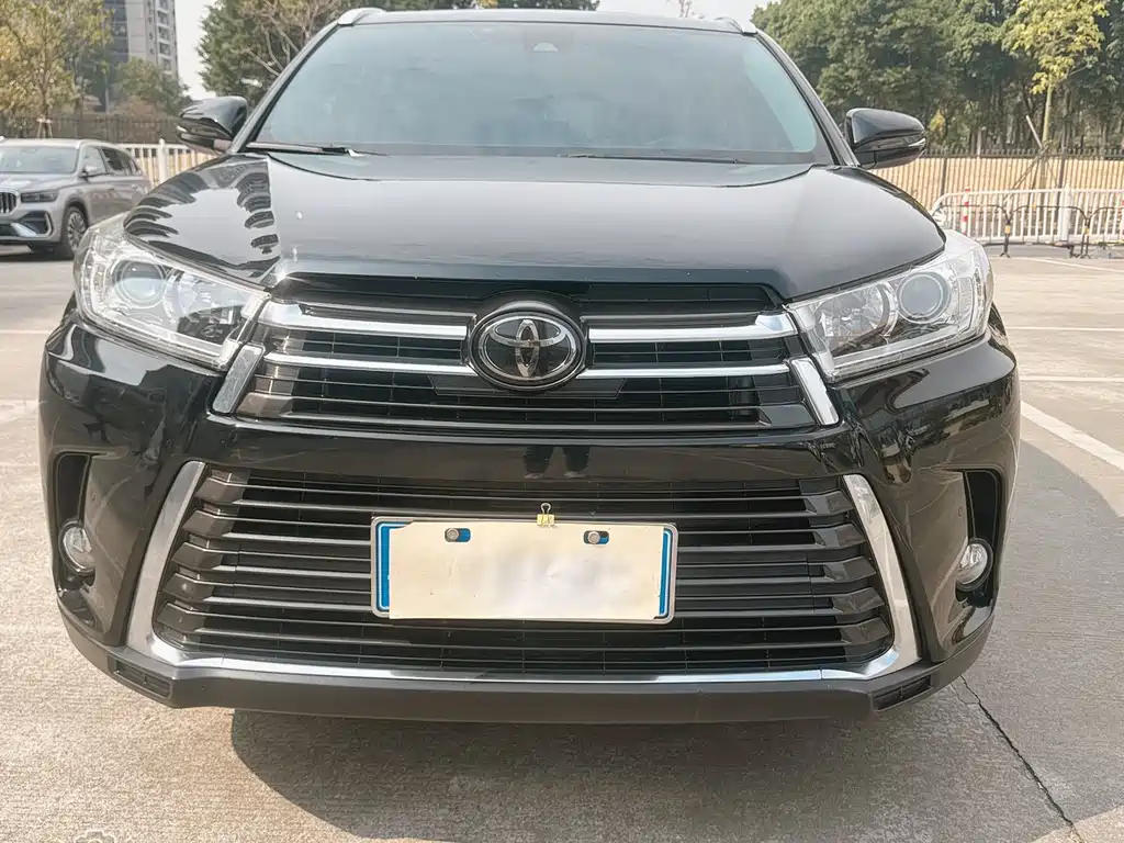 Toyota Highlander 2020 — фото 2