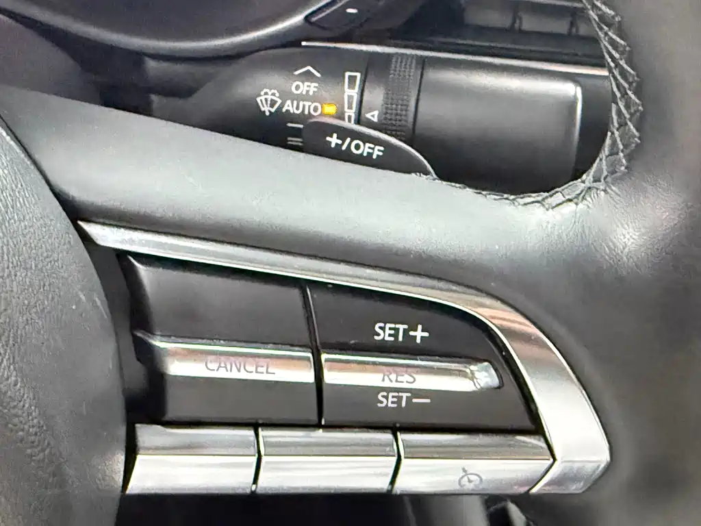 Mazda 3 Axela 2021 — фото 12