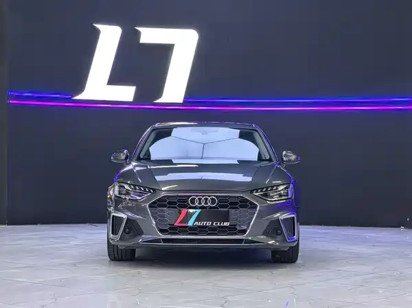 Audi A4L 2020