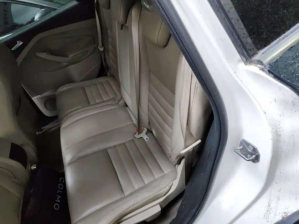 Ford Kuga 2014 — фото 15