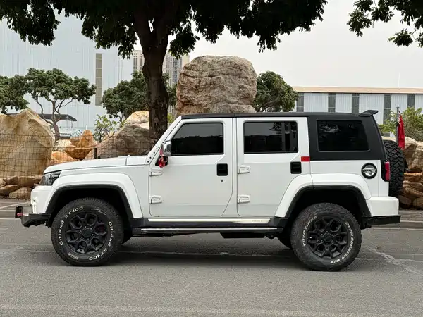 BAIC BJ40 2021