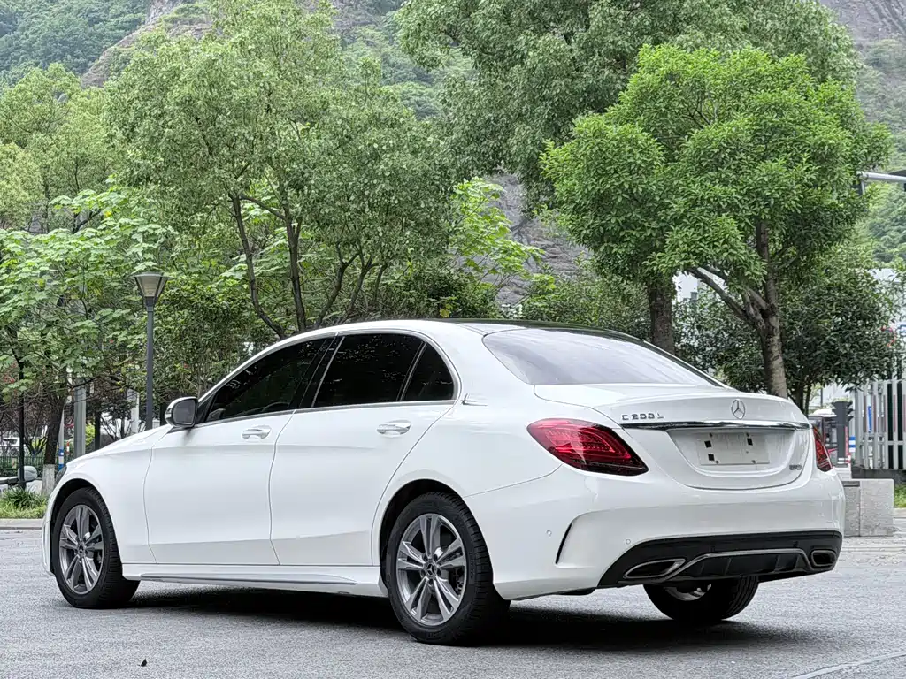 Mercedes-Benz C-Class 2021 — фото 17
