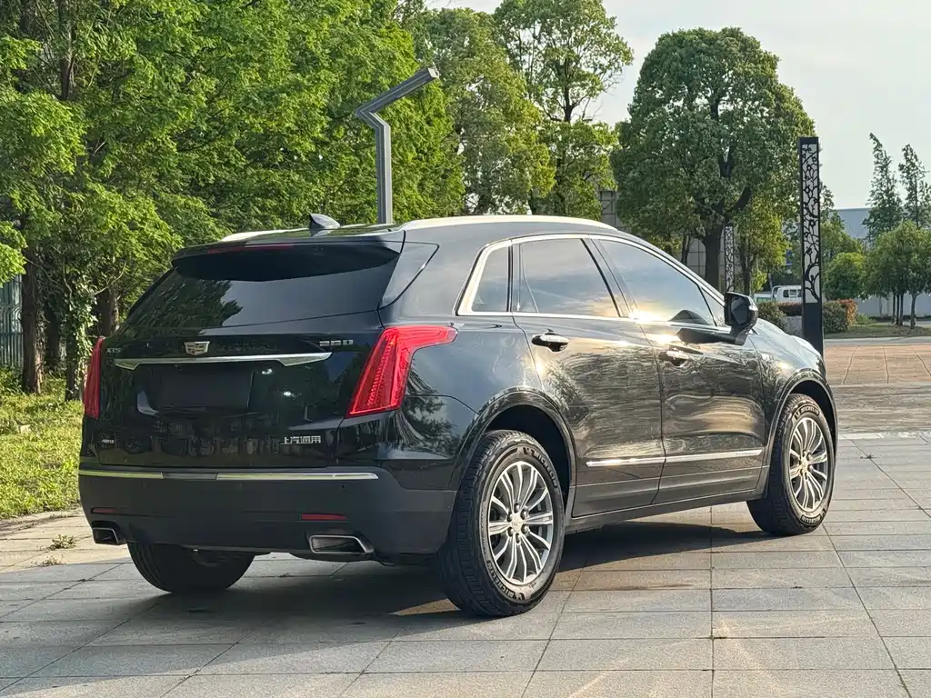 Cadillac XT5 2016 — фото 6
