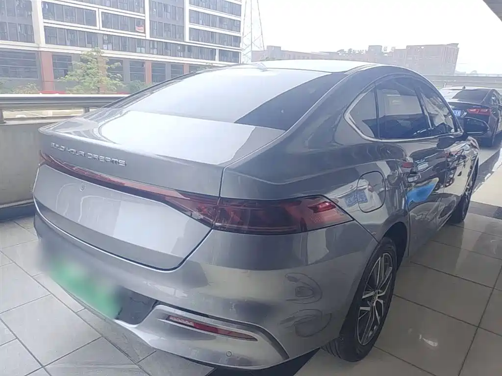 BYD Qin PLUS 2023 — фото 7