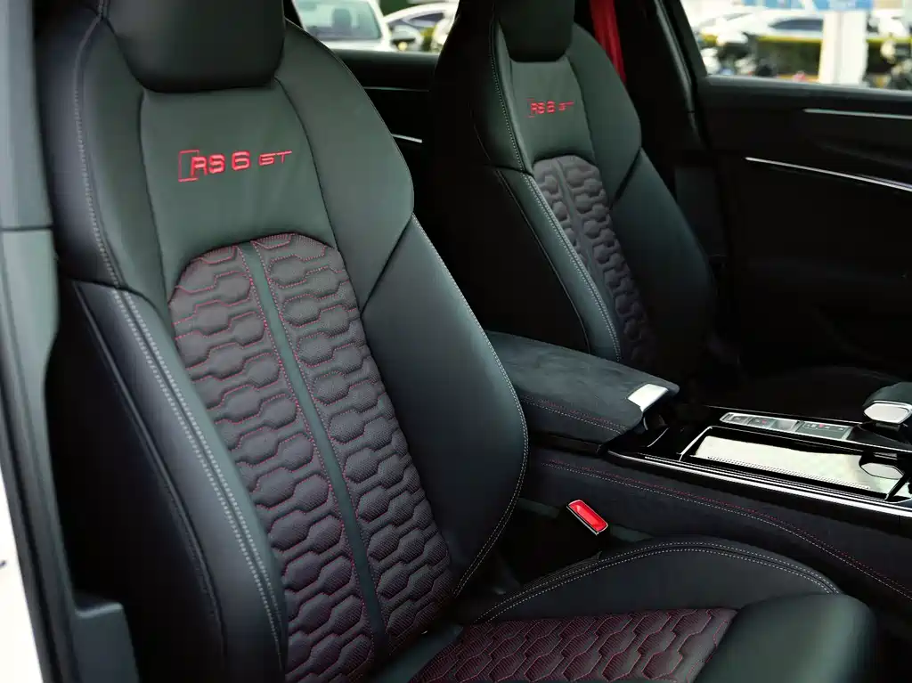 Audi RS 6 2025 — фото 17