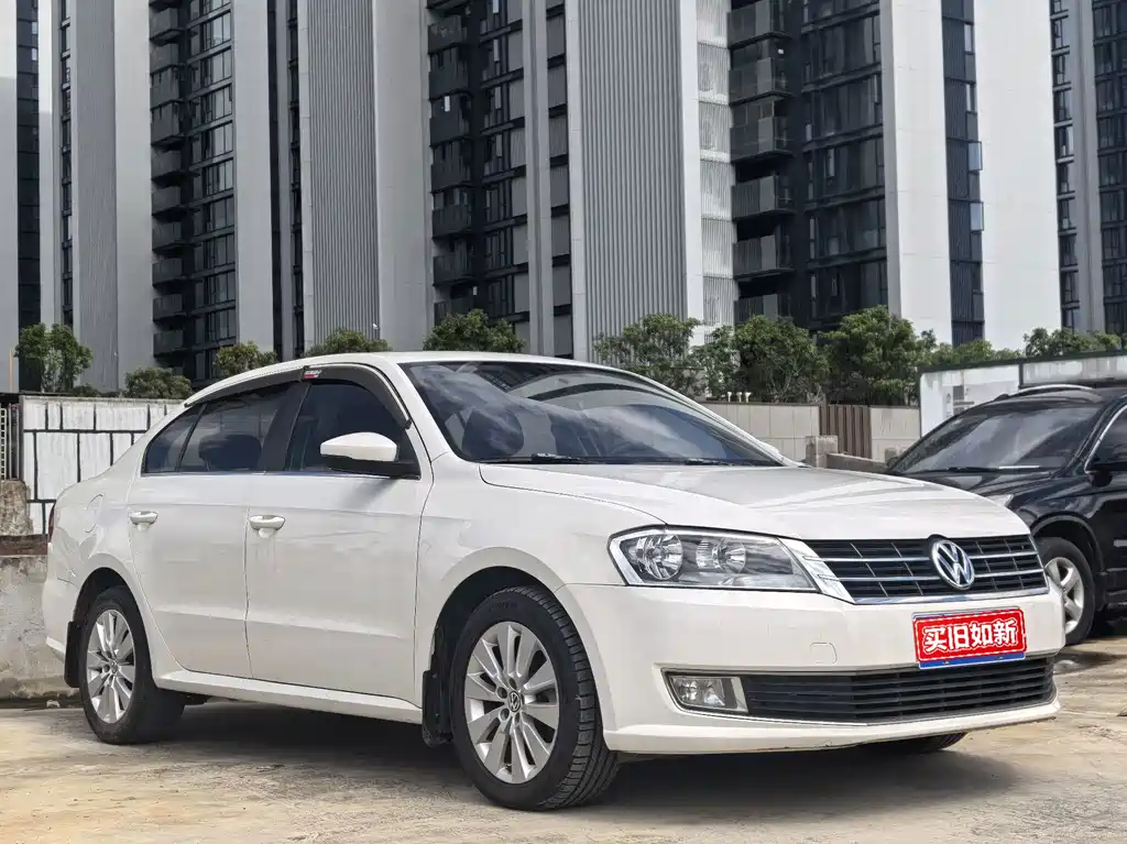 Volkswagen Lavida 2013