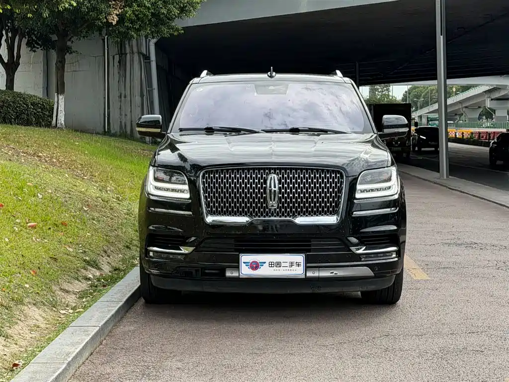 Lincoln Navigator 2020 — фото 2