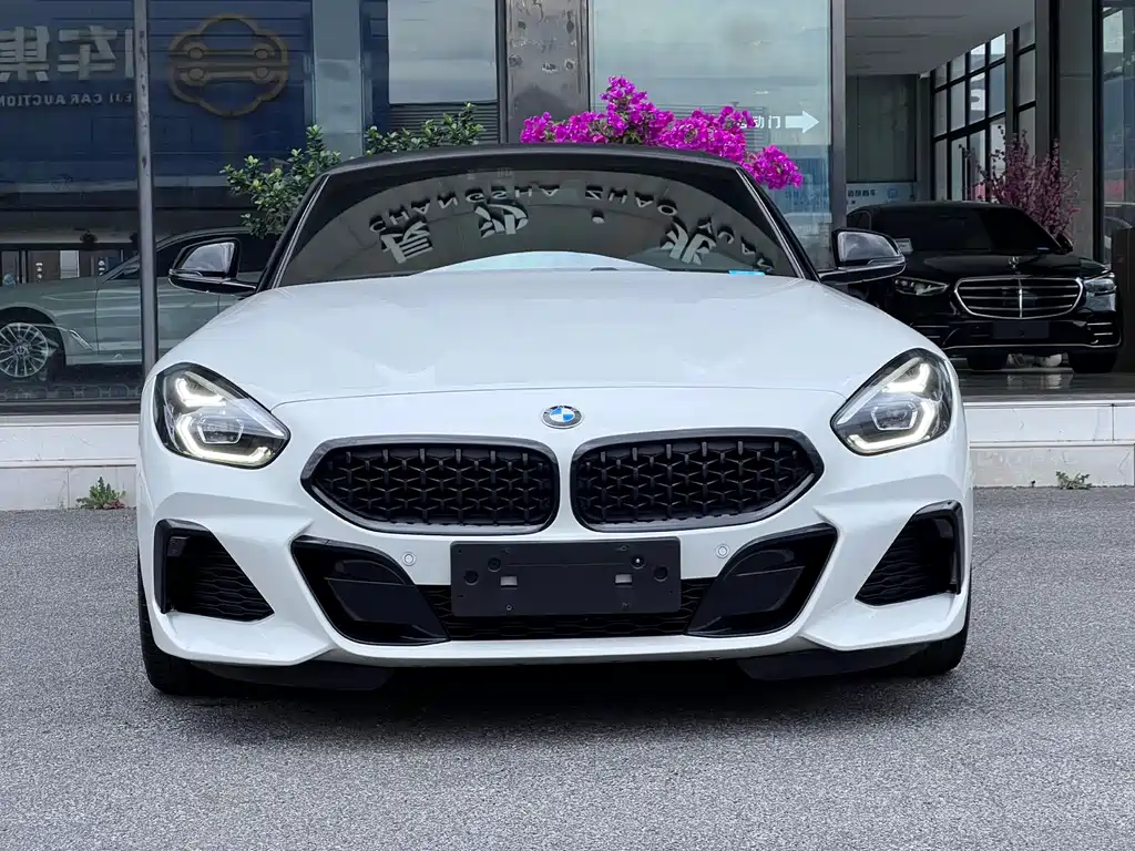 BMW Z4 2022 — фото 2