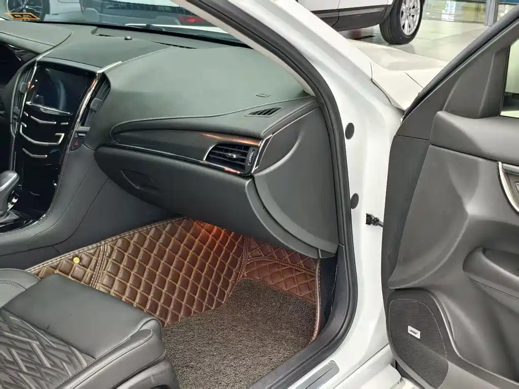 Cadillac ATS-L 2019 — фото 12