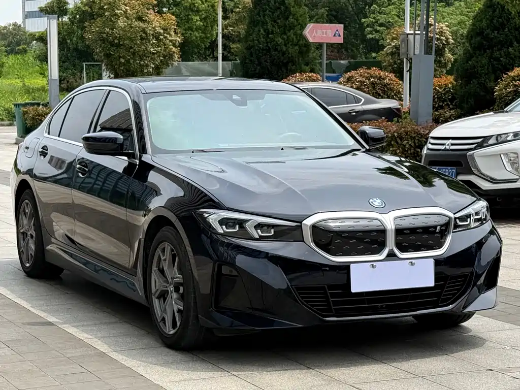 BMW i3 2023 — фото 3