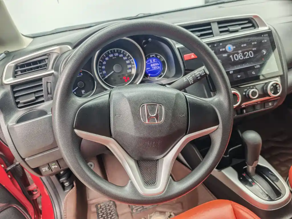 Honda Fit 2015 — фото 15