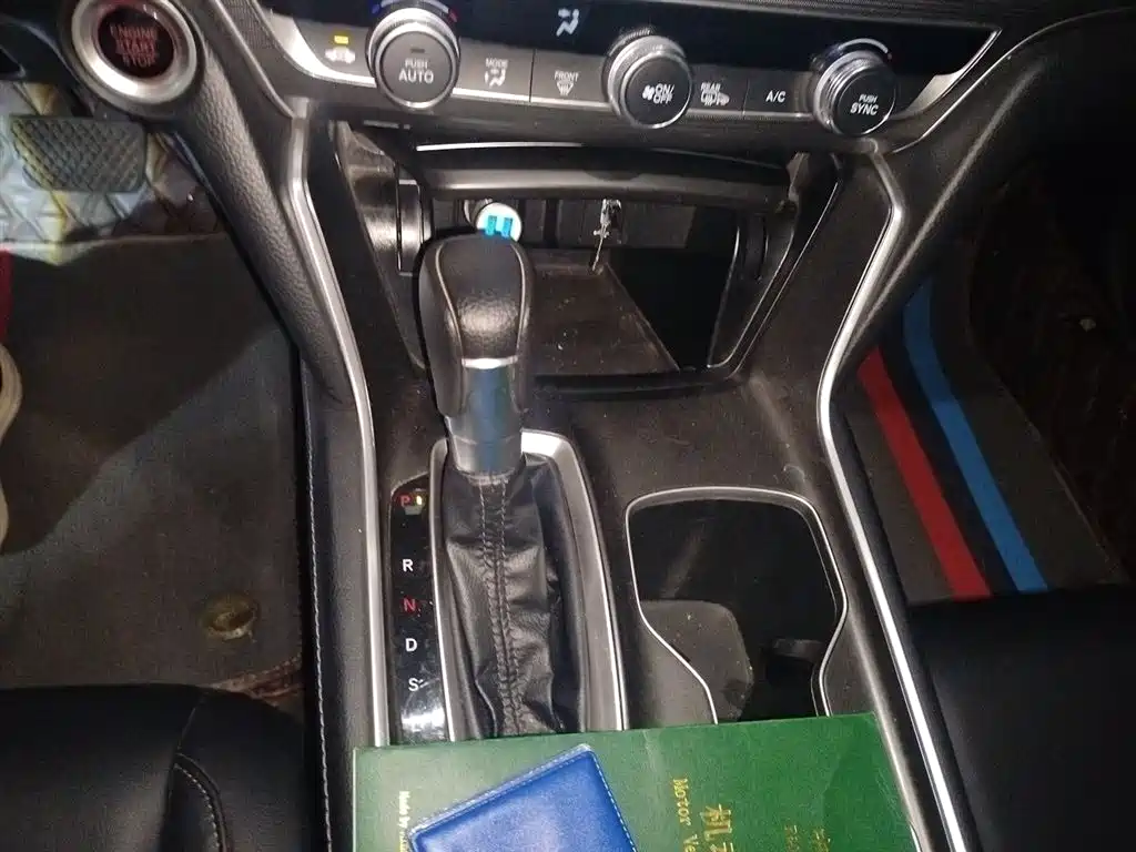 Honda Accord 2021 — фото 11