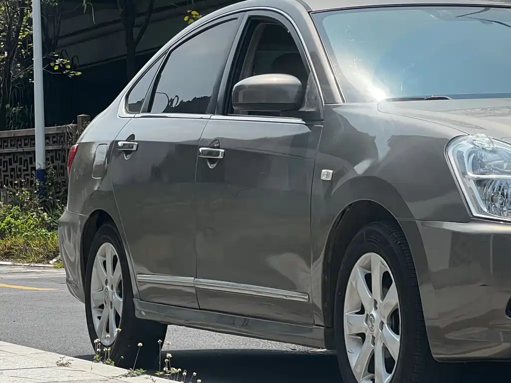 Nissan Sylphy 2010 — фото 4