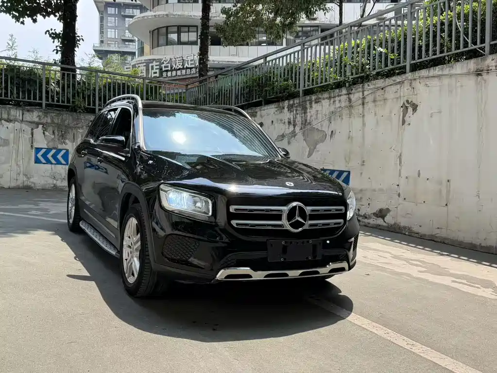 Mercedes-Benz GLB 2021 — фото 3