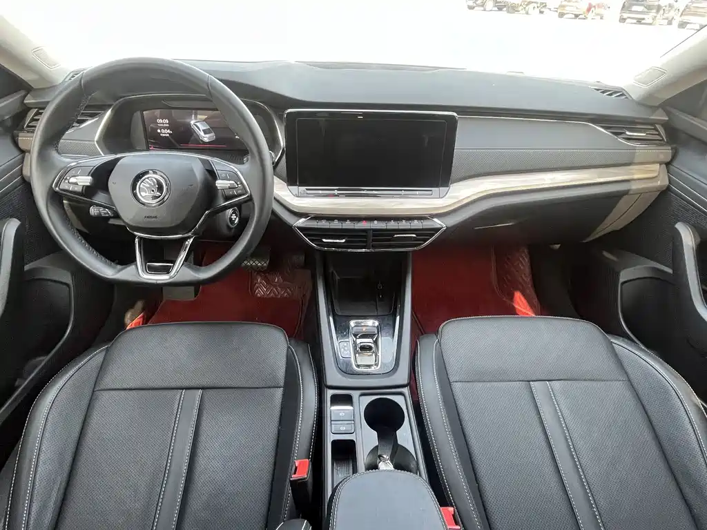 Skoda Octavia 2021 — фото 26