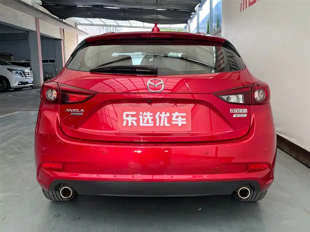 Mazda 3 Axela 2018 — фото 4