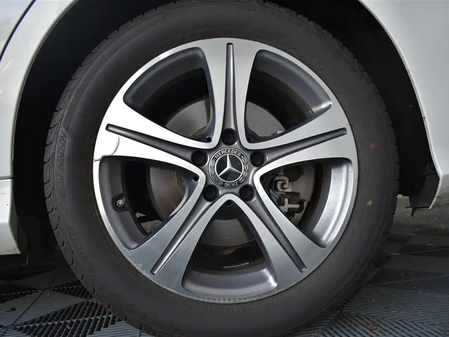 Mercedes-Benz C-Class 2020 — фото 12