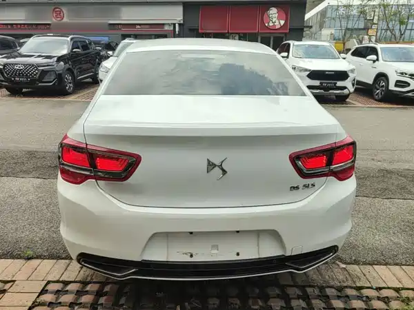 DS 5LS 2015