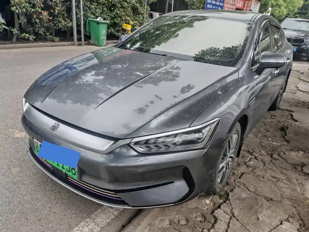 BYD Qin PLUS 2023 — фото 1