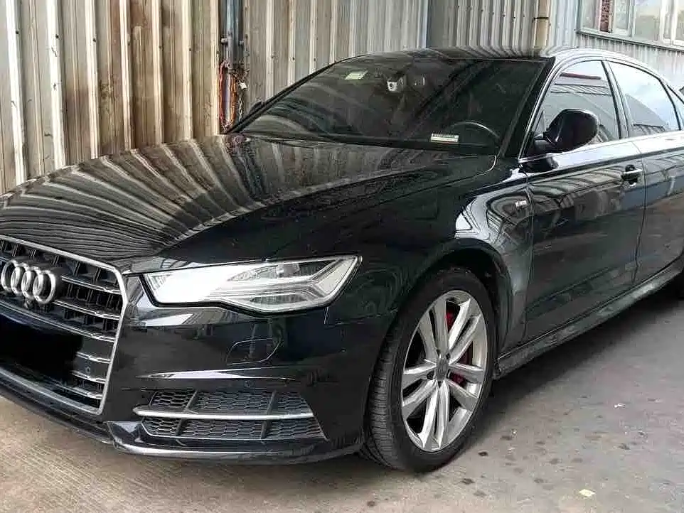 Audi A6L 2018 — фото 1