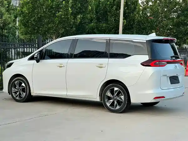 GAC Trumpchi M6 2022