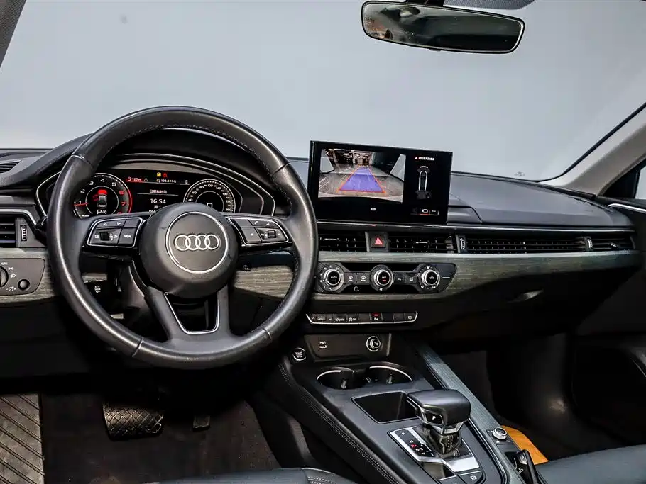 Audi A4L 2023 — фото 19