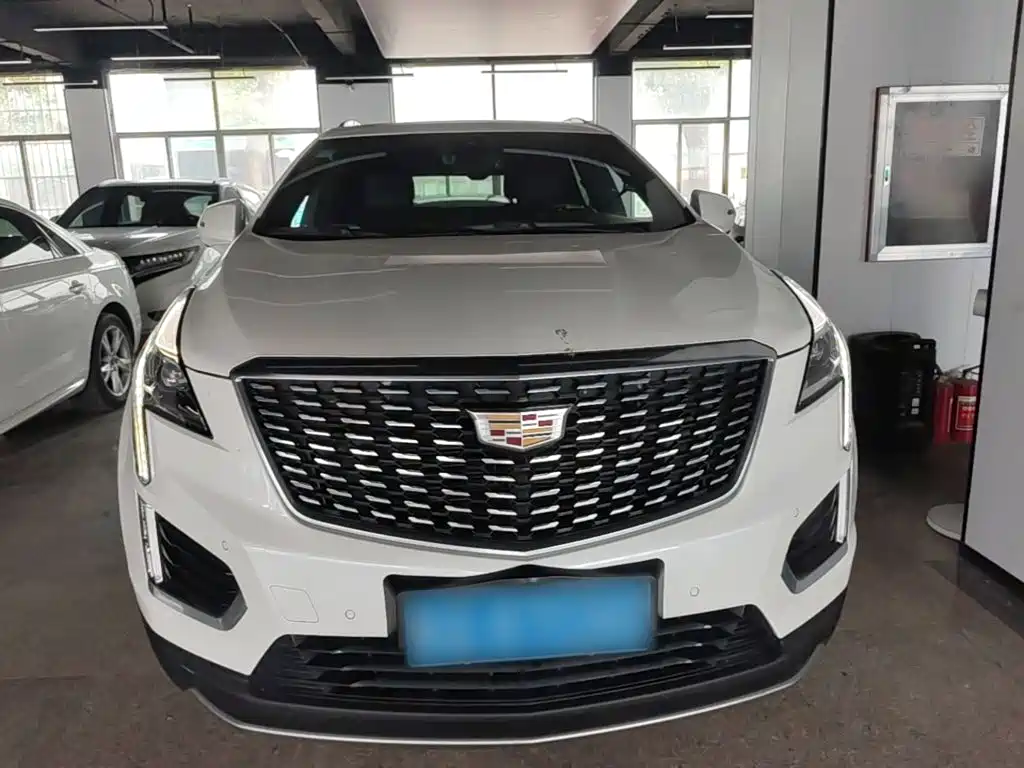 Cadillac XT5 2022 — фото 3