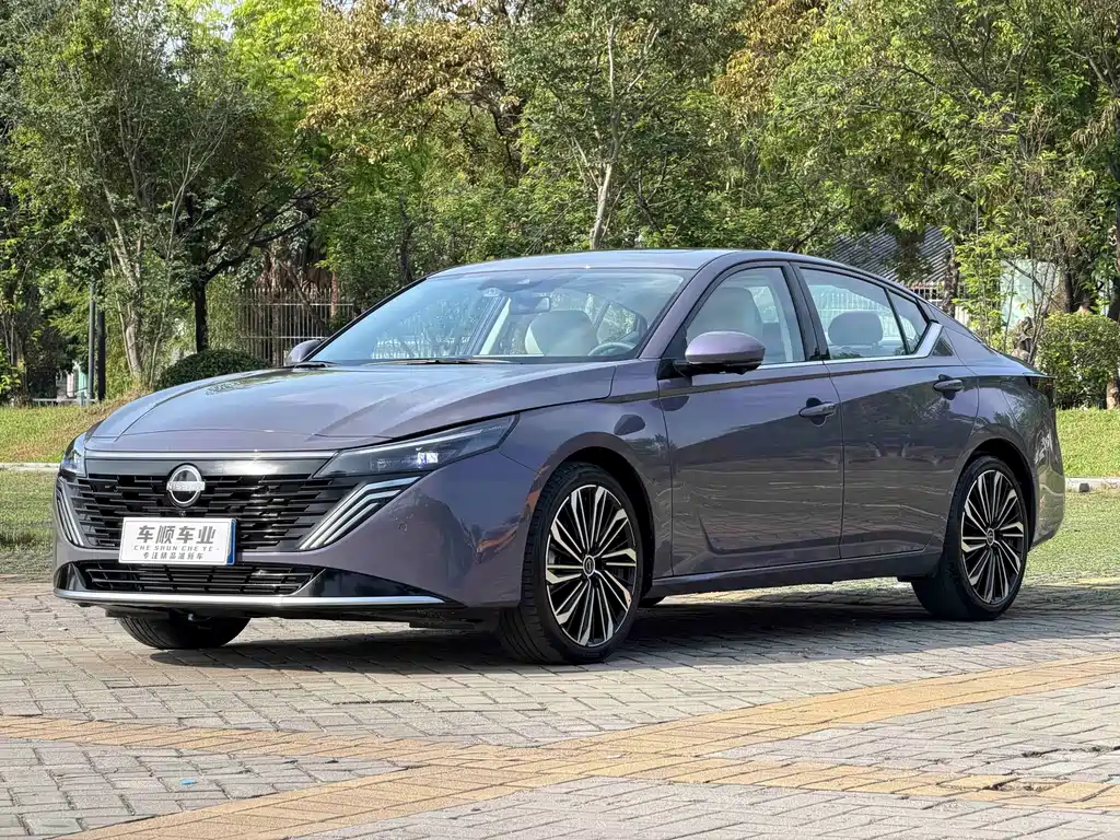 Nissan Teana 2025