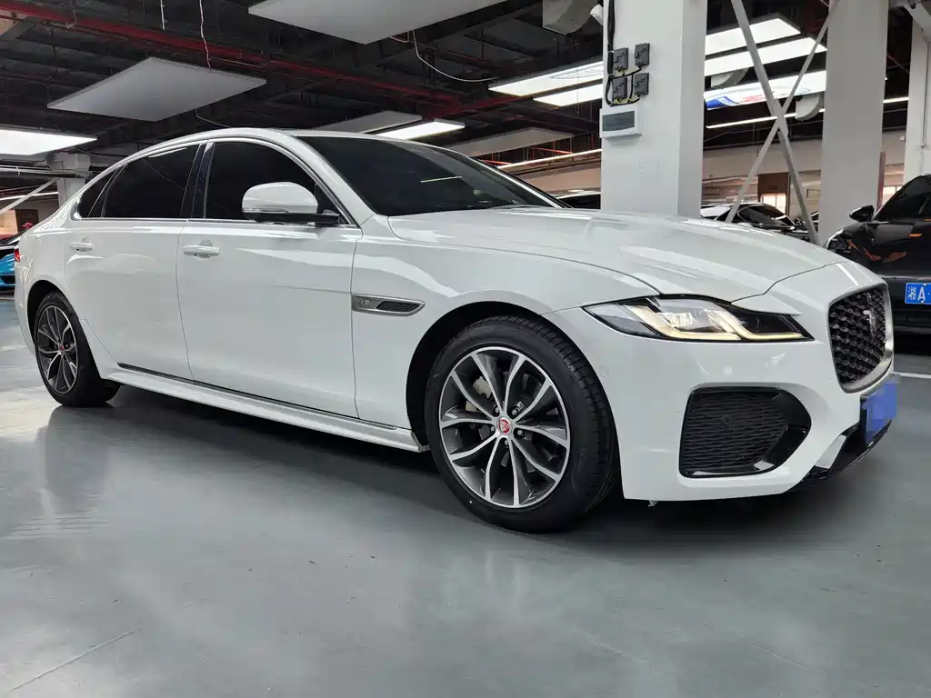 Jaguar XFL 2023 — фото 2