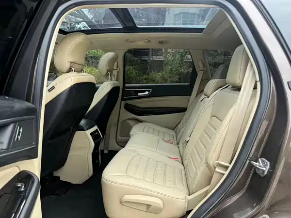 Ford Edge 2016