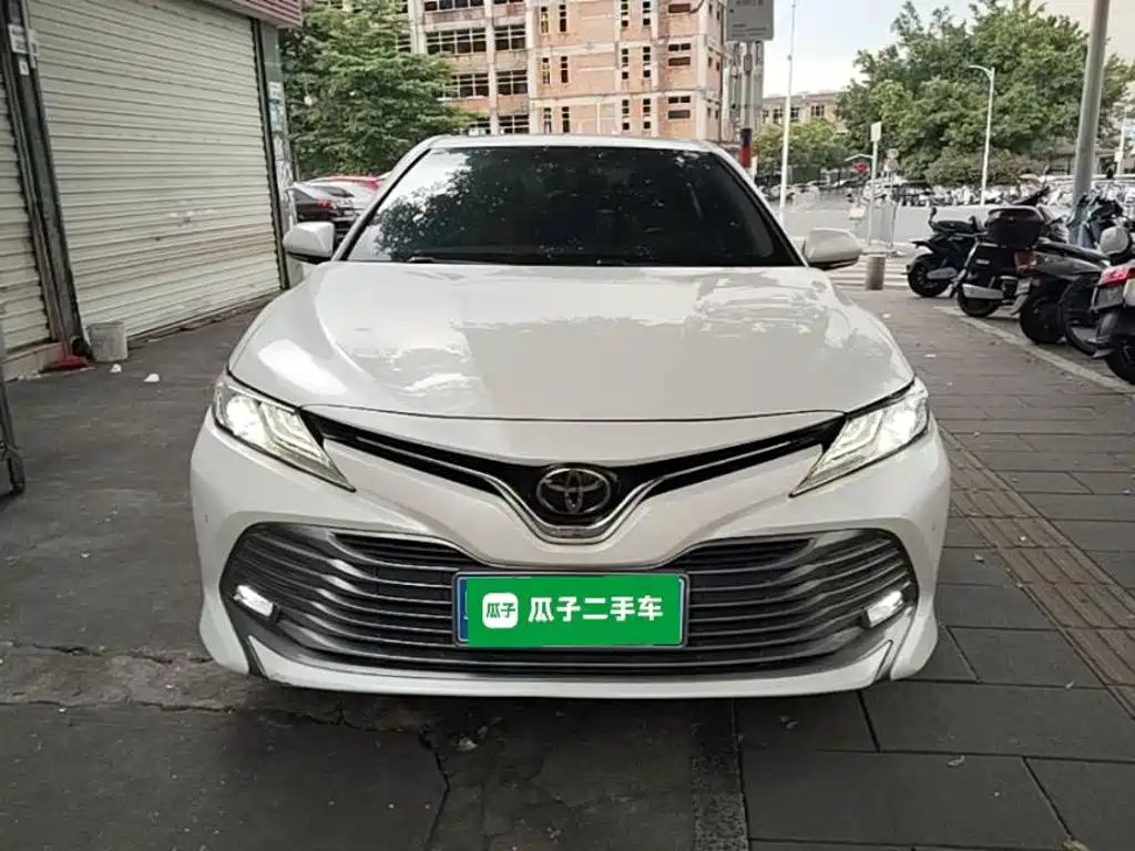Toyota Camry 2020 — фото 3