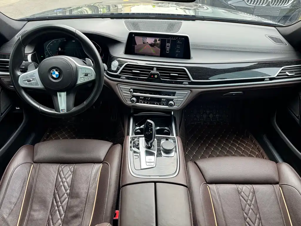 BMW 7 Series 2020 — фото 9